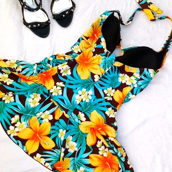 Custom Luaa Dress - Picture 5 of 8